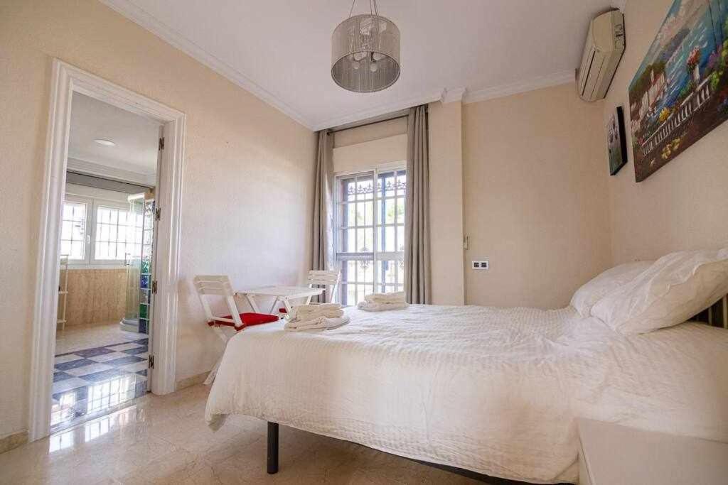 Lujosa Villa En Alhaurin De La Torre 7 Dormitorios Bagian luar foto